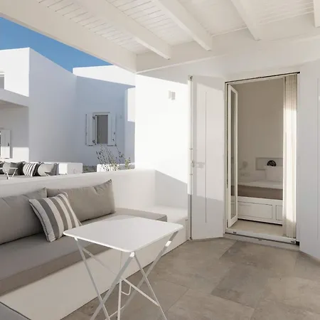 Golden Coast Daphne Private Wadingpool Gem Chrisi Akti (Paros)