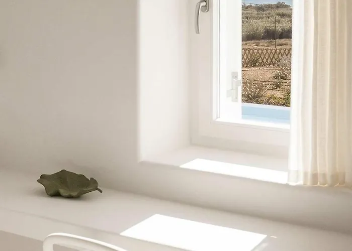 Golden Coast Daphne Private Wadingpool Gem Chrisi Akti (Paros)