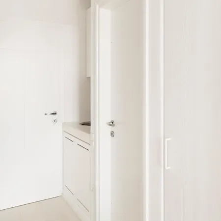 Golden Coast Daphne Private Wadingpool Gem * Chrisi Akti (Paros)