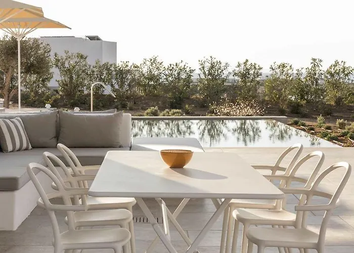 Golden Coast Daphne Private Wadingpool Gem Chrisi Akti (Paros)